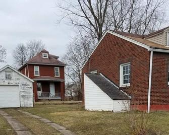 Home away from home.\n - Aliquippa - Building