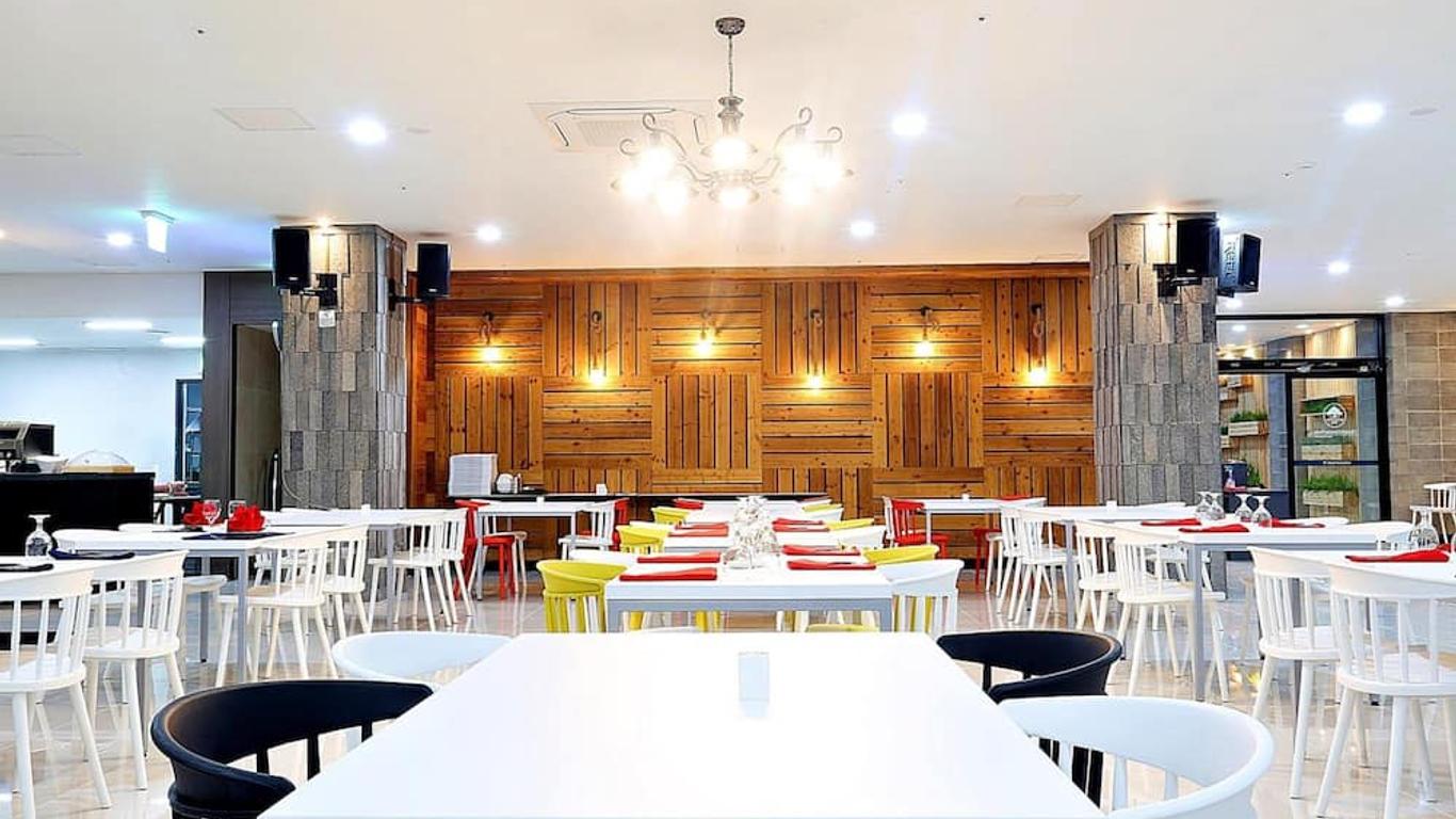 جراندميليونز هوتل