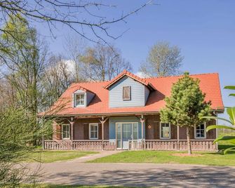 Villa in Weerterbergen With Private Sauna - Weert - Building