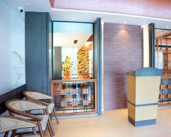 Hotel Kinara Grand - היידרבד - דלפק קבלה