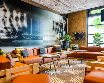 ibis Paris Porte de Clichy Centre - Clichy - Gebouw