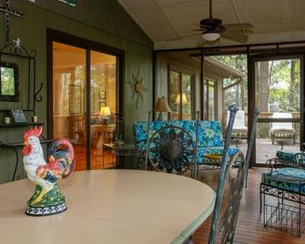 Gorgeous Double-Slip New Dock - Quiet Cove - Fire Pit & Screened Porch - Hartwell - Jídelna