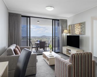 Oaks Brisbane Aurora Suites - Brisbane - Bedroom