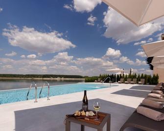 Bononia Estate Winery & Resort - Vidin - Pool