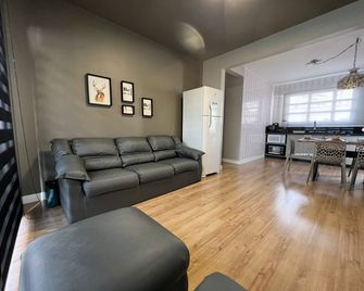 Edifício Vila Real - Balneario Camboriú - Sala de estar