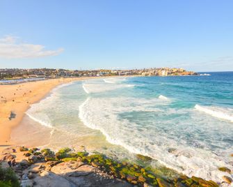 Snug 1-Bed Unit Across from Bondi Beach - Sydney - Beach
