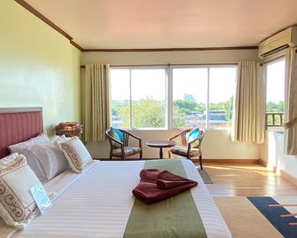 Thipurai Beach Hotel - Hua Hin