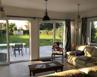 Longère De Charme, All Comfort In Quiet Surroundings. Private Parking Lot - Verton - Sala de estar