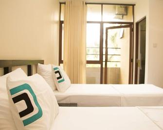 Saninro Hotel - Ragama - Ragama - Bedroom