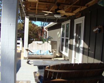 Charming 2 bedroom home in Tallassee, Alabama near Lake Martin - Tallassee - Patio