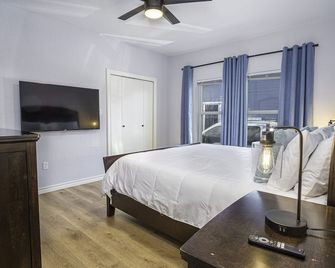 6-Beds 3BDRM & 2Bath Close prox. to Downtown. Full Kit,Ldry, & cvred parking - San Antonio - Habitación