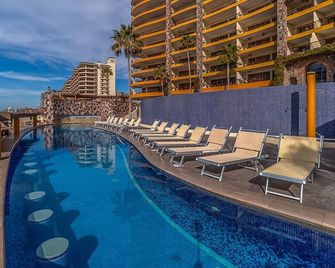 Sonoran Sky 406 Shore Break Getaway Simply Beautiful Oceanfront Condo - Puerto Peñasco - Pool