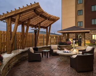 Free Breakfast. Pool. Great for Business Travelers! - Omaha - Innenhof