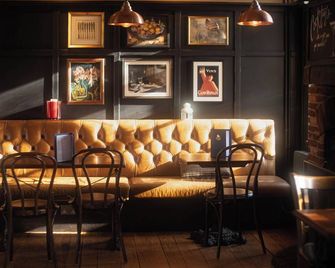 The Bull Inn - Bury St. Edmunds - Lounge