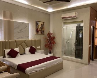 The Bhutani Heritage - Meerut - Bedroom