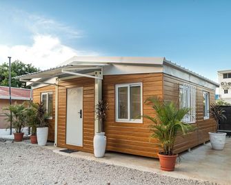 Beautiful Tiny House With Ac Wifi - Tamarindo - Edificio