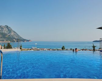 Skyline resort - Budva - Pool
