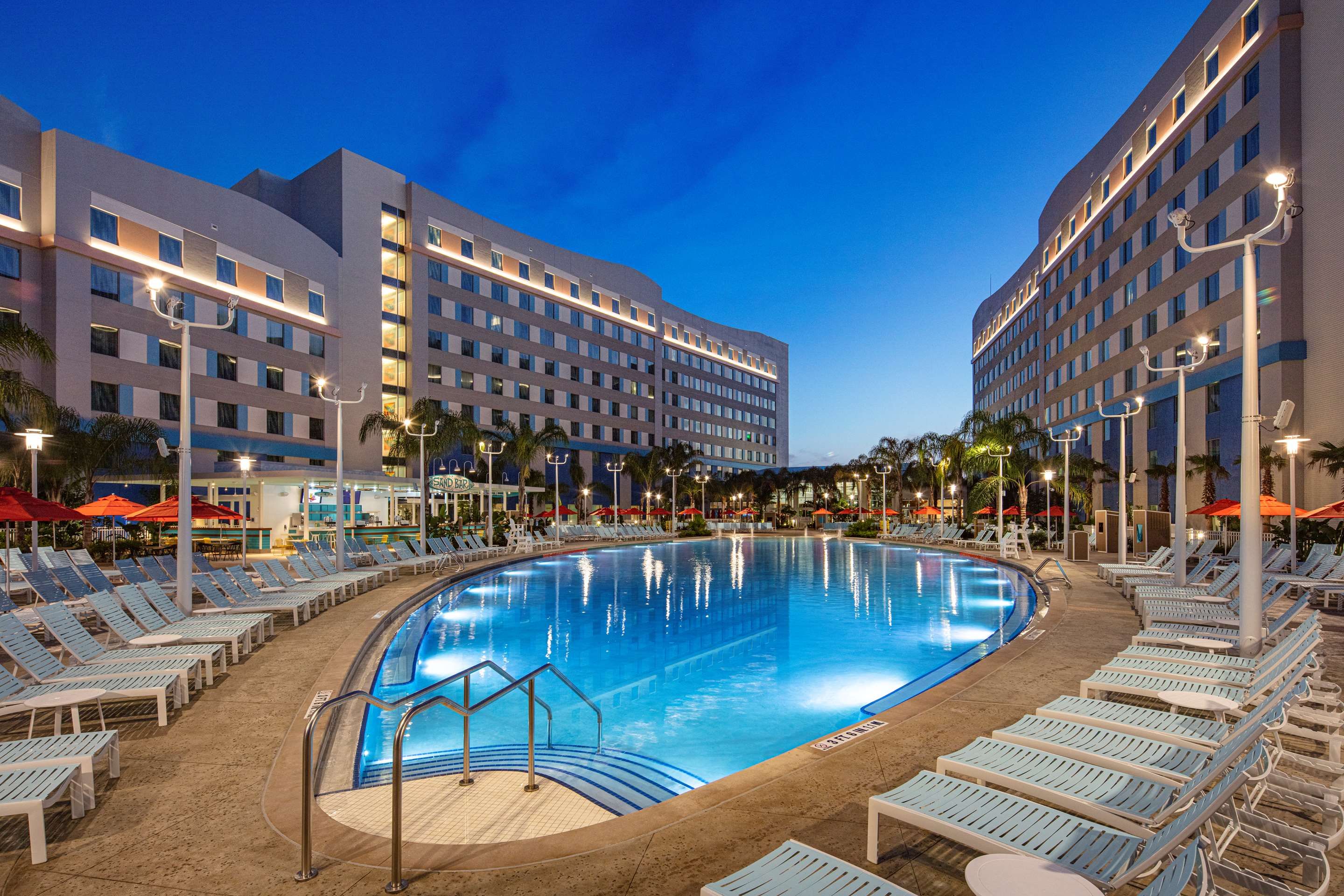 Pool view of Universal's Endless Summer Resort - Surfside Inn and Suites