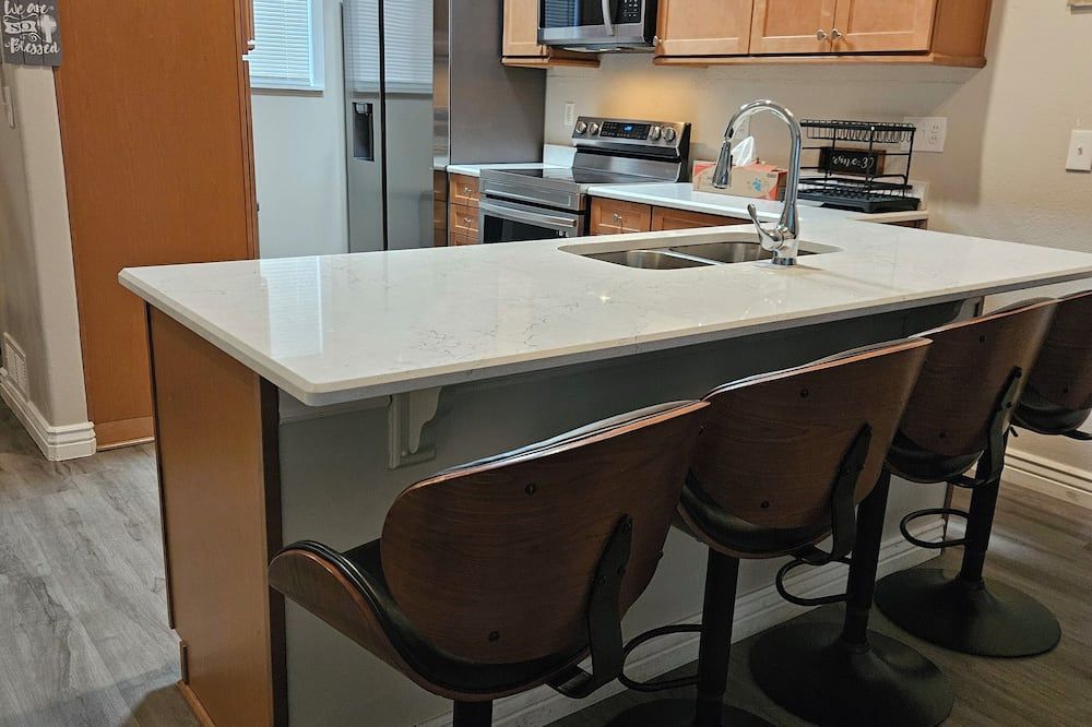 Spacious 3-bedroom townhome in gorgeous Denver, 10mls away to Denver Airport - دنفر (كولورادو) - مطبخ