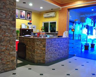 Al Qidra Hotel & Suites Aqaba - עקבה - דלפק קבלה