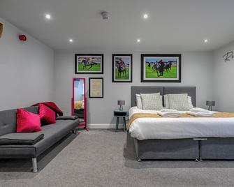 Stableside at York Racecourse - York - Slaapkamer