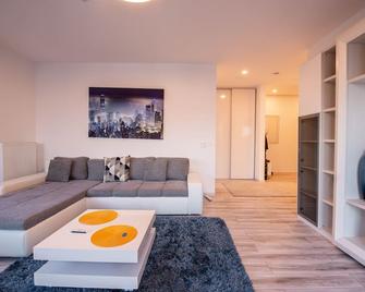 Luxury Westpark 2 Presidentialsuite with Lake View W4 - Bucarest - Sala de estar
