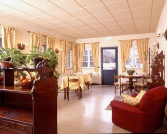 اوتيل ميليتشي - لوكا - غرفة معيشة