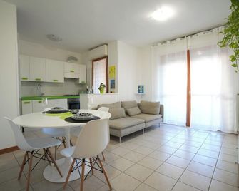 Central House near the Airport and beach - Fiumicino