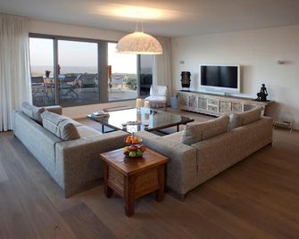 Boutique Hotel Tamarin - Rosh Pina - Living room