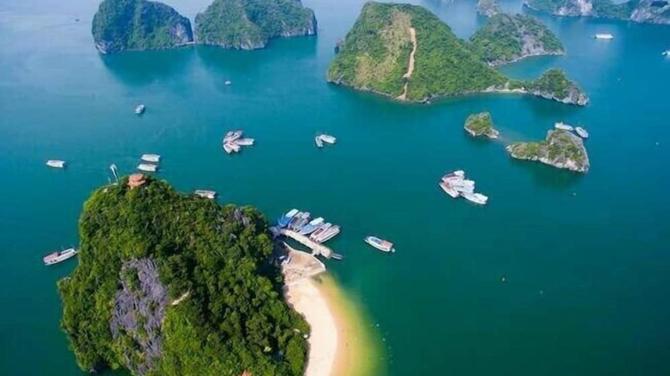 Aroma Ha Long Hotel
