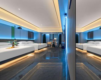 Jinye Future Audio-Visual Hotel (Changsha Bishahu Metro Station Branch) - Changsha - Habitación