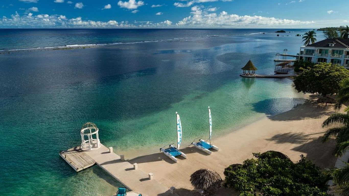 ساندالز رويال كاريبيان - شامل جميع الخدمات - للأزواج فقط