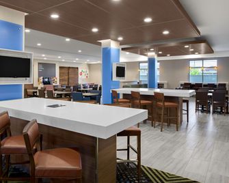 Holiday Inn Express & Suites Lubbock Central - Univ Area By IHG - Lubbock - Restaurant