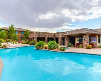 Under the Tuscan sun - your Italian villa awaits! - Hurricane - Pool