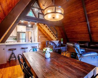 Rustic Chalet- Secluded A-Frame with Hot Tub & Pool Table - Loudonville - Dining room