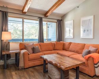Brookside II B-305 - Sunday River Slopeside Condominium - Newry - Sala de estar