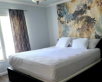 Captain's Quarters - A little slice of heaven at the Hideaway Haven Vacation Rental. - Connellsville