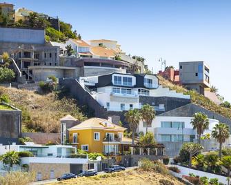 Infinito Azul - Caniço - Gebäude