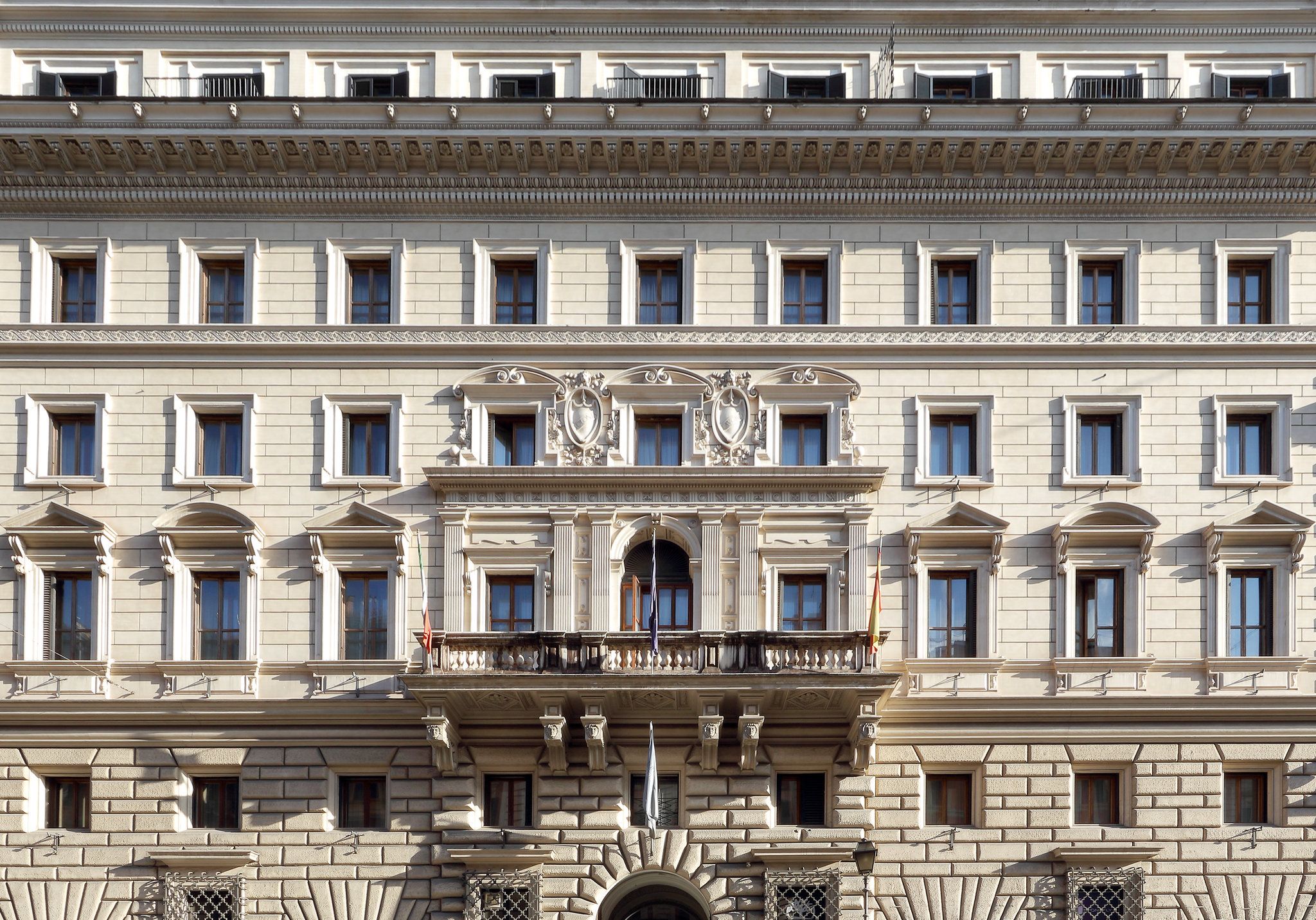 Exe International Palace - Roma - Edifício