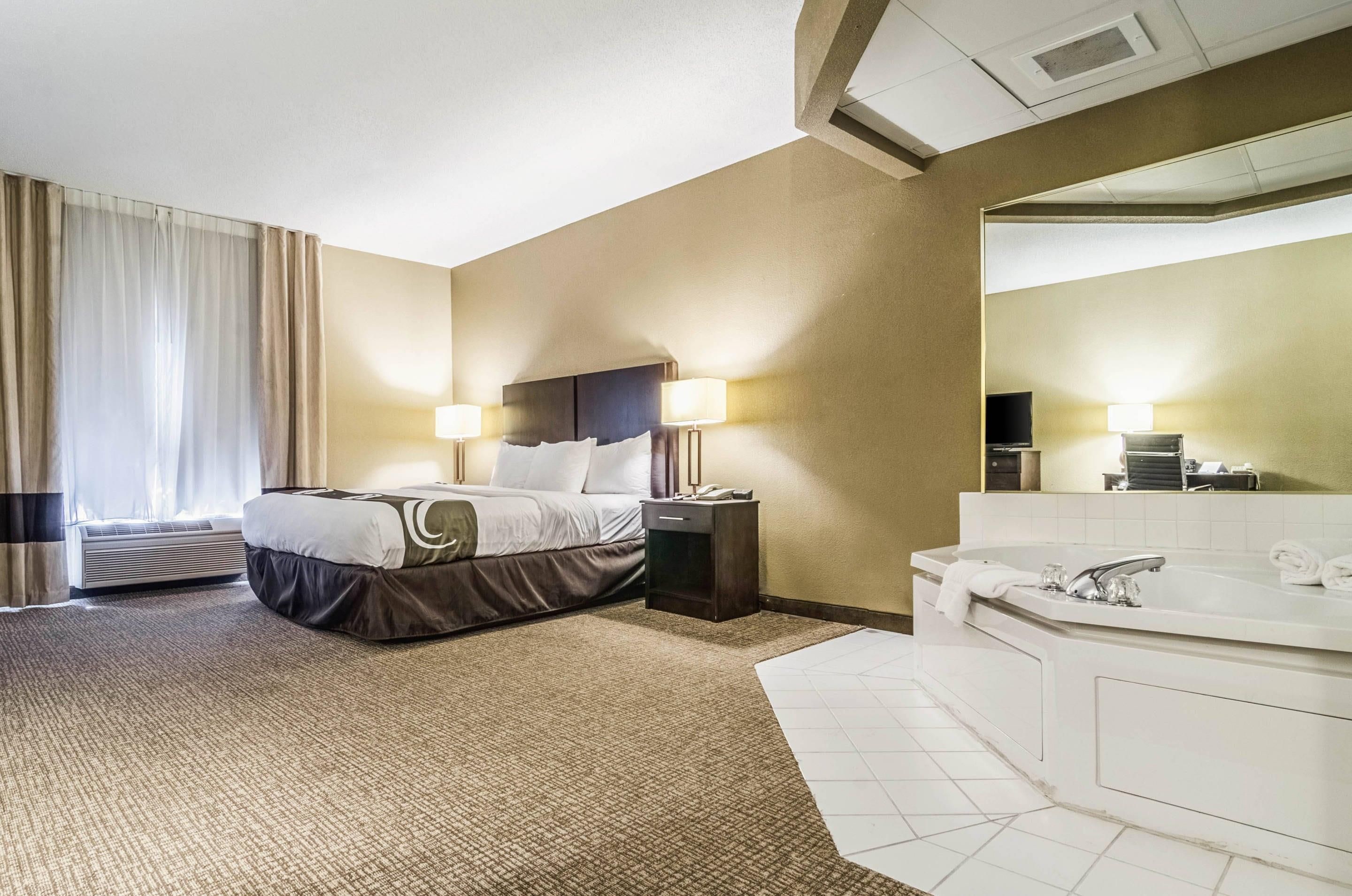Quality Suites Graham - Burlington South - Graham - Schlafzimmer