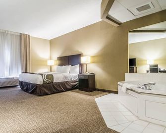 Quality Suites Graham - Burlington South - Graham - Ložnice