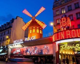 chambre d'hote Disneyland esprit - 布西聖喬治 - 建築