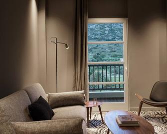 دوريسا سيسايد ريزورت - Samos - غرفة معيشة