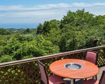 Livemax Resort Izu-Kogen - Itō - Balkon