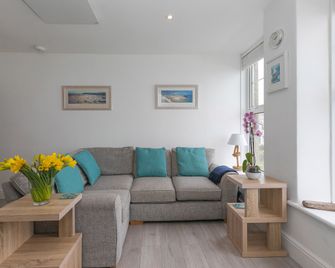 Trevose - St. Ives - Living room