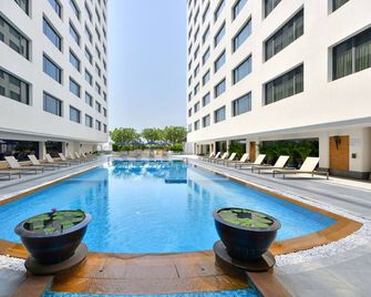 Twin Towers Hotel - Bangkok