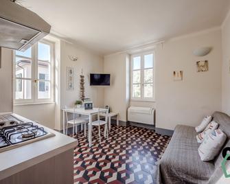 Hotiday Apartment Collection - Lerici Terrediliguria - Lerici - Living room