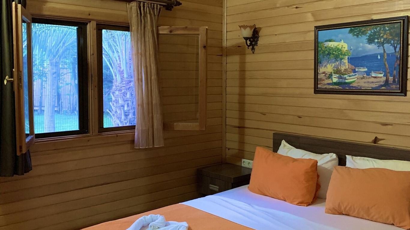 Canada Hotel & Bungalows
