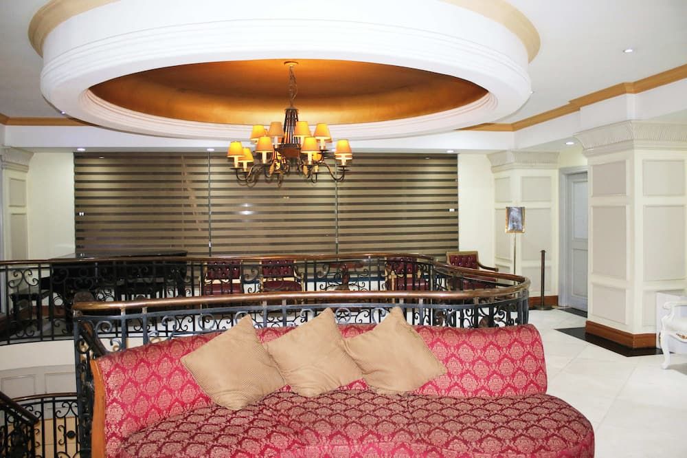 Tiara Oriental Hotel Makati powered by Cocotel - מנילה - טרקלין