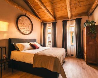 Villa Sonja - Three Bedroom Villa, Sleeps 8 - Ilirska Bistrica - Bedroom